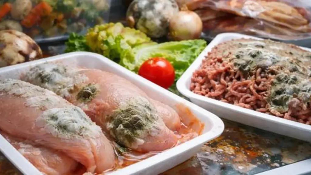 Warum Fleisch im Kühlschrank schneller verdirbt als gedacht